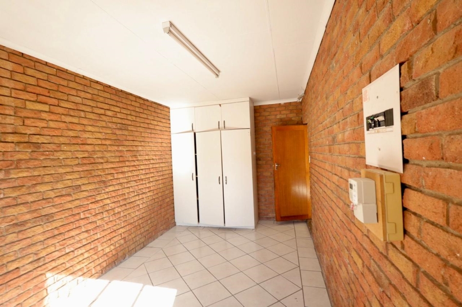 To Let 4 Bedroom Property for Rent in Welgelegen Limpopo