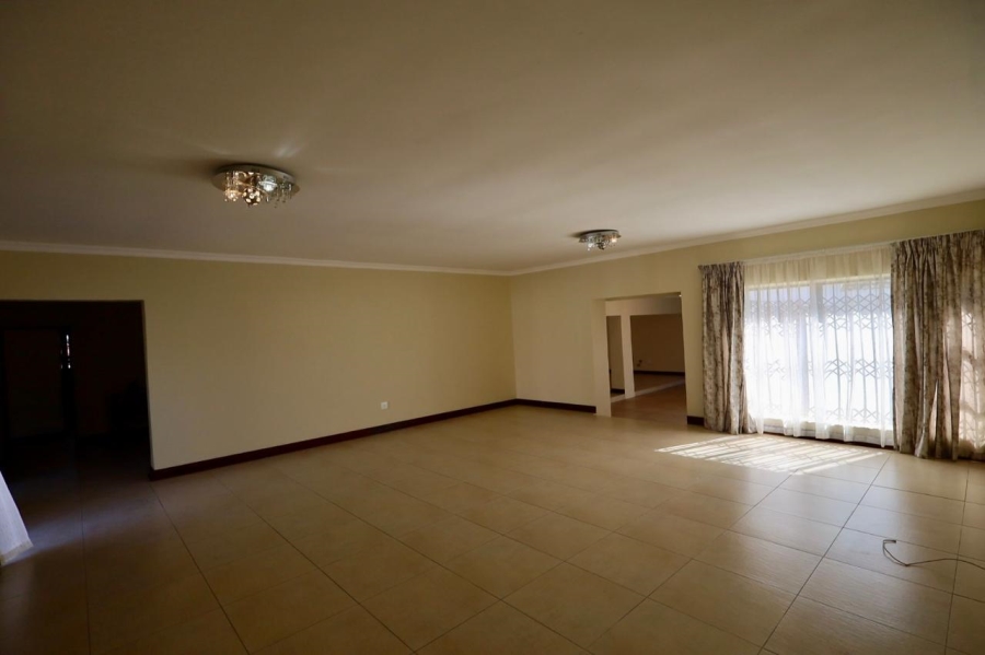 To Let 4 Bedroom Property for Rent in Sterpark Limpopo