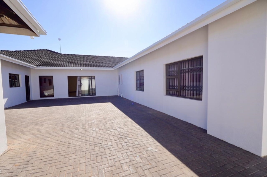 To Let 4 Bedroom Property for Rent in Sterpark Limpopo