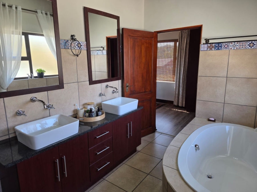 4 Bedroom Property for Sale in Koro Creek Golf Estate Limpopo
