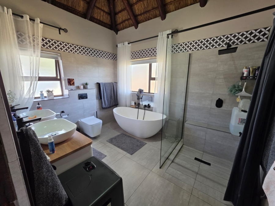 4 Bedroom Property for Sale in Koro Creek Golf Estate Limpopo