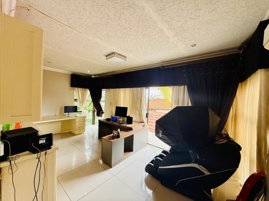 To Let 6 Bedroom Property for Rent in Bendor Limpopo