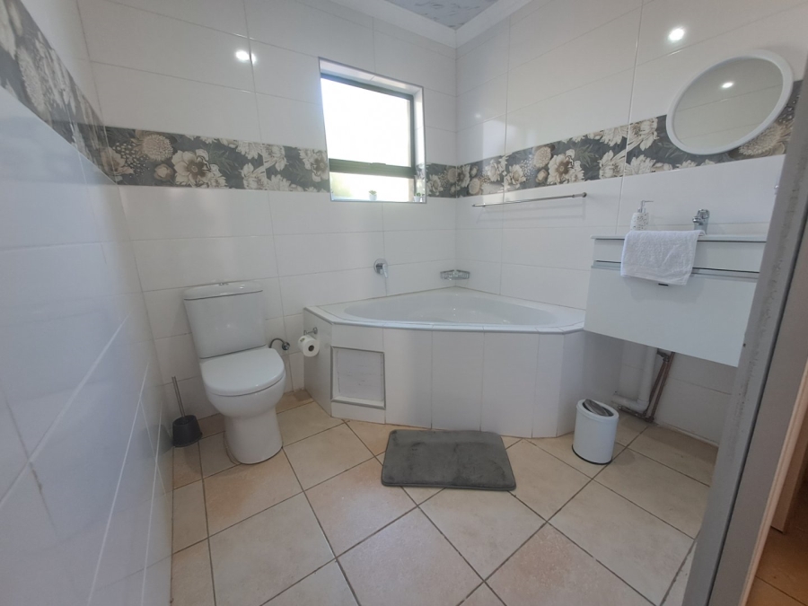 4 Bedroom Property for Sale in Bendor Limpopo