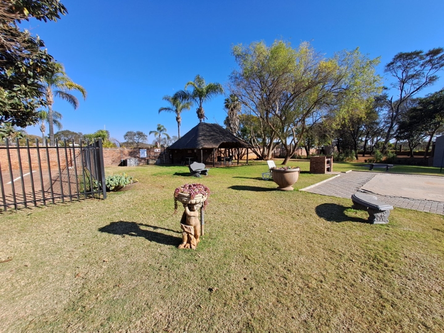 1 Bedroom Property for Sale in Palmietfontein Limpopo