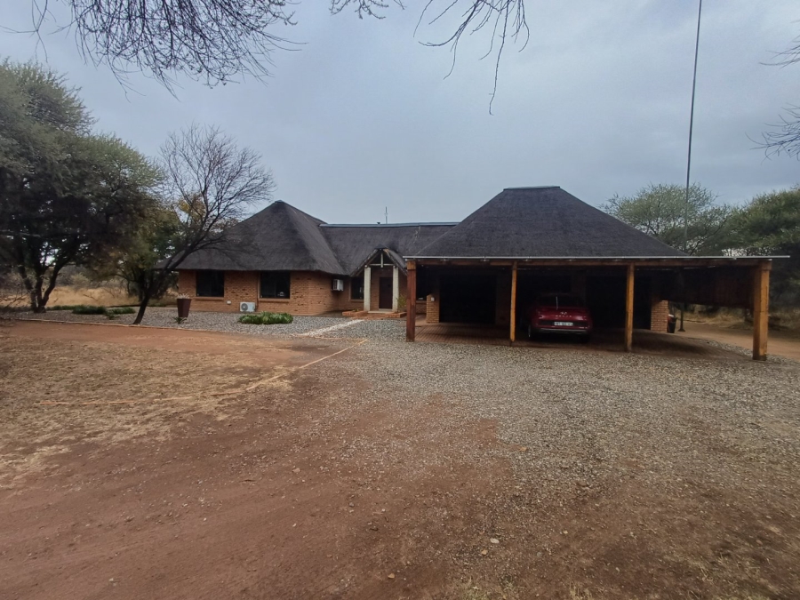 4 Bedroom Property for Sale in Kwaggasvlakte AH Limpopo