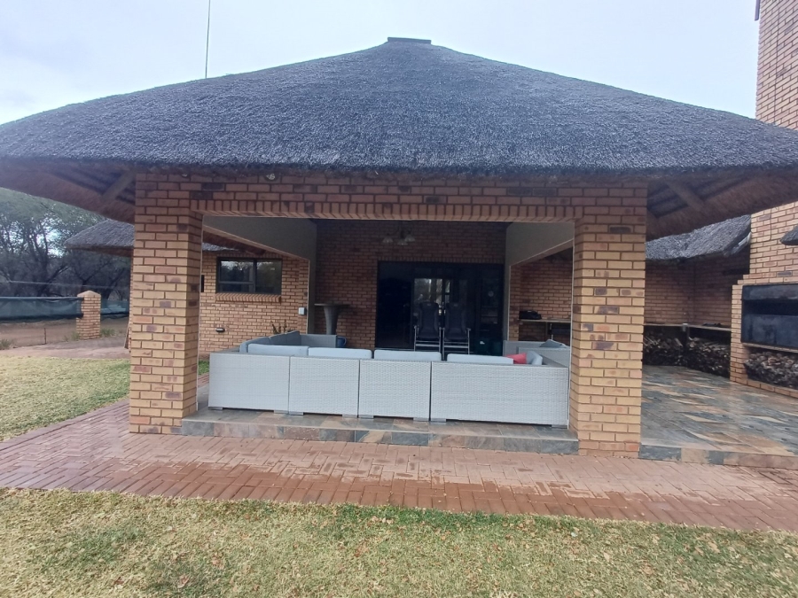 4 Bedroom Property for Sale in Kwaggasvlakte AH Limpopo