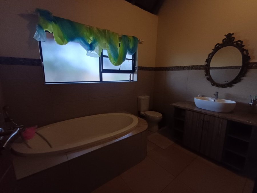 4 Bedroom Property for Sale in Kwaggasvlakte AH Limpopo