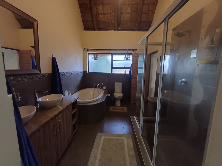 4 Bedroom Property for Sale in Kwaggasvlakte AH Limpopo