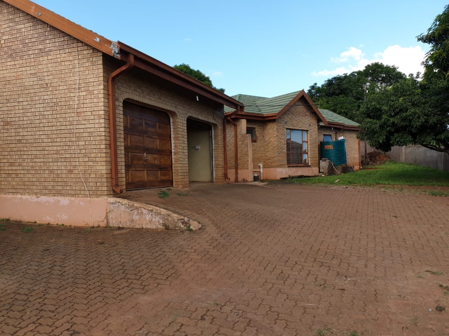 To Let 3 Bedroom Property for Rent in Thohoyandou Limpopo