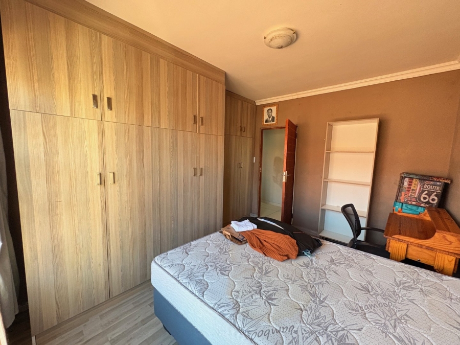 To Let 4 Bedroom Property for Rent in Fauna Park Limpopo
