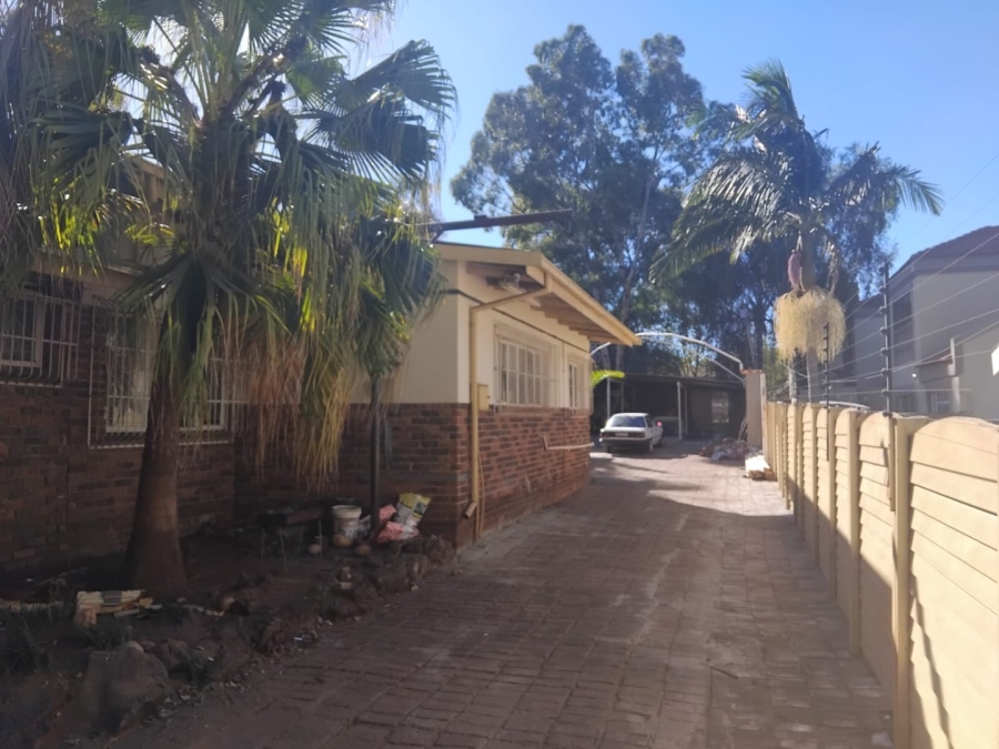 6 Bedroom Property for Sale in Polokwane Central Limpopo