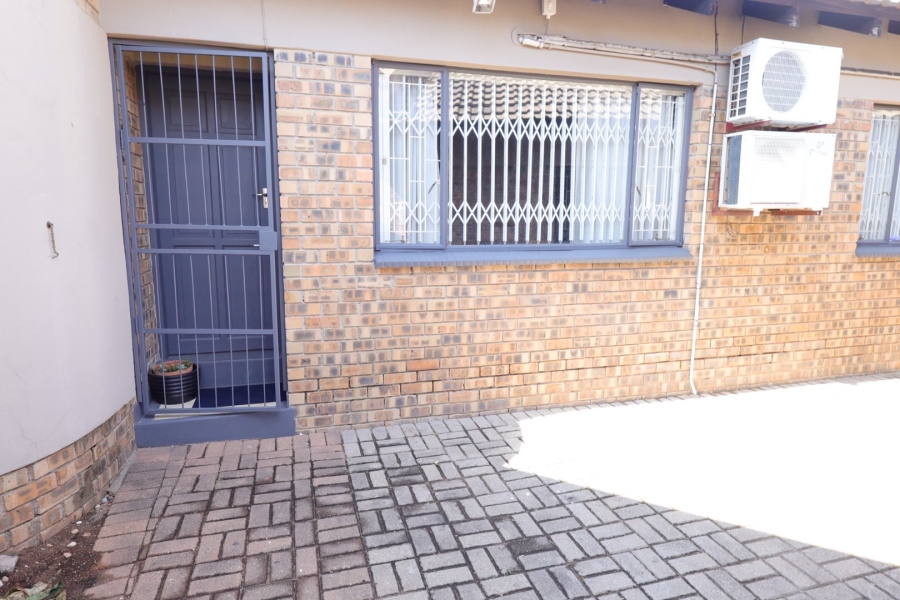 To Let 2 Bedroom Property for Rent in Polokwane Central Limpopo