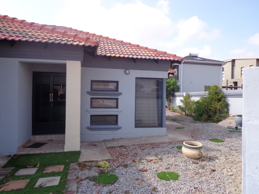 3 Bedroom Property for Sale in Woodhill Estate Limpopo