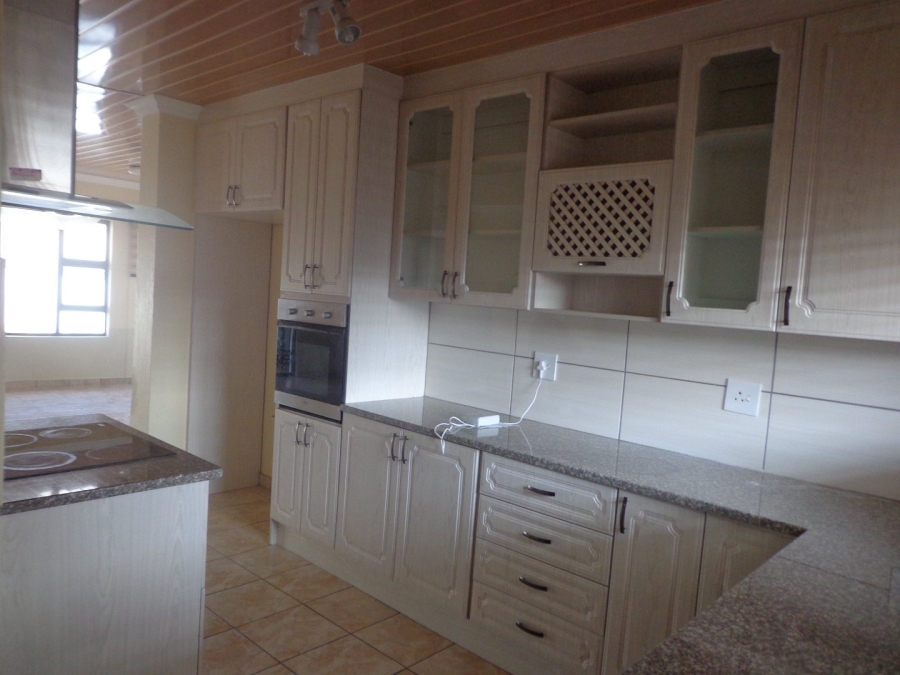 3 Bedroom Property for Sale in Woodhill Estate Limpopo