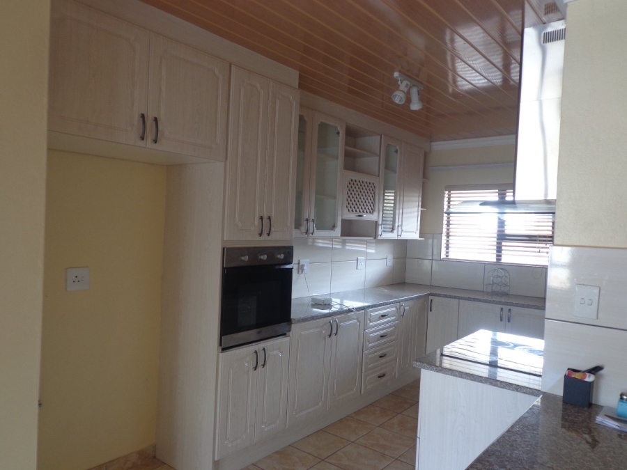 3 Bedroom Property for Sale in Woodhill Estate Limpopo