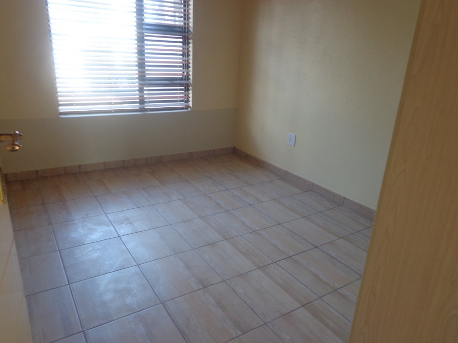 3 Bedroom Property for Sale in Woodhill Estate Limpopo