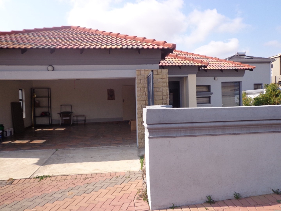 3 Bedroom Property for Sale in Woodhill Estate Limpopo