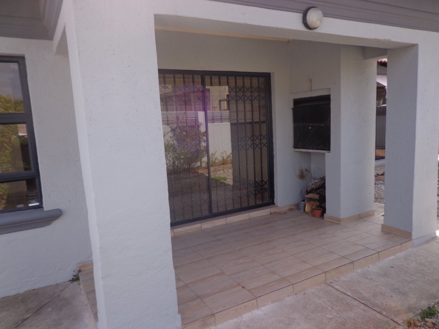 3 Bedroom Property for Sale in Woodhill Estate Limpopo