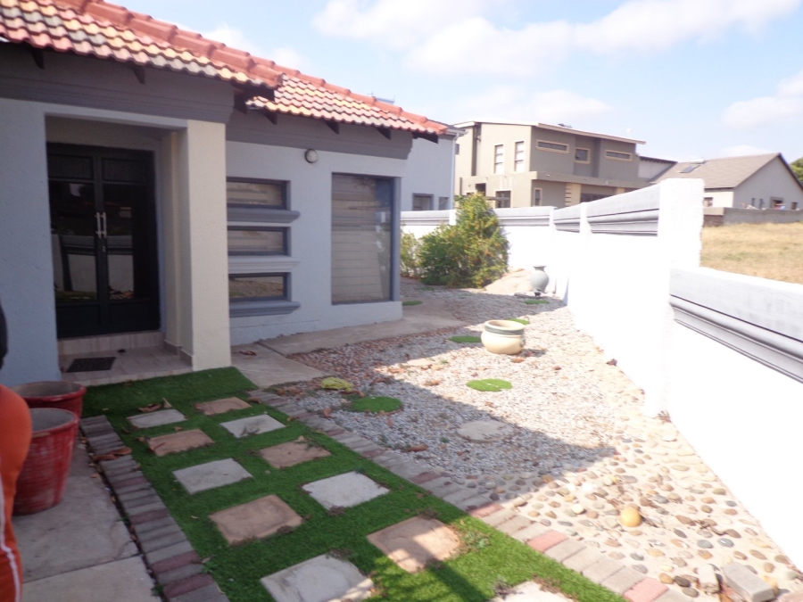 3 Bedroom Property for Sale in Woodhill Estate Limpopo