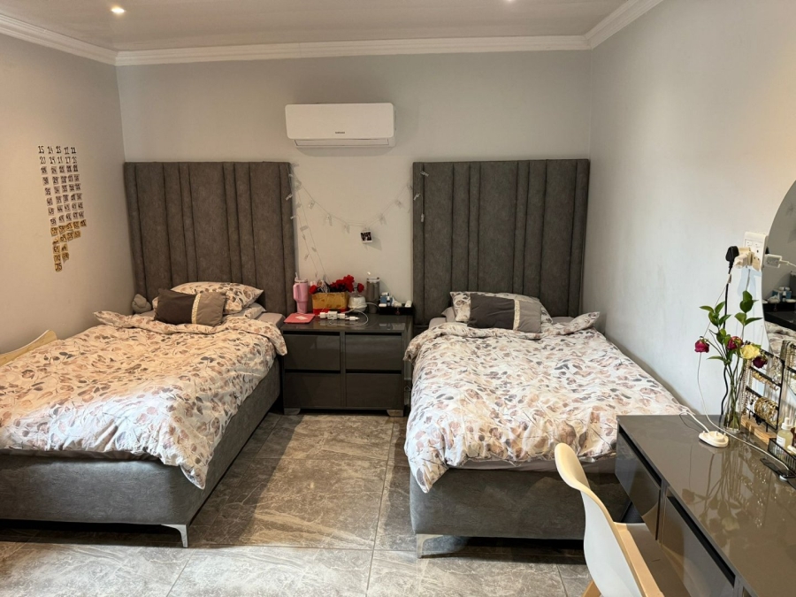 5 Bedroom Property for Sale in Nirvana Limpopo