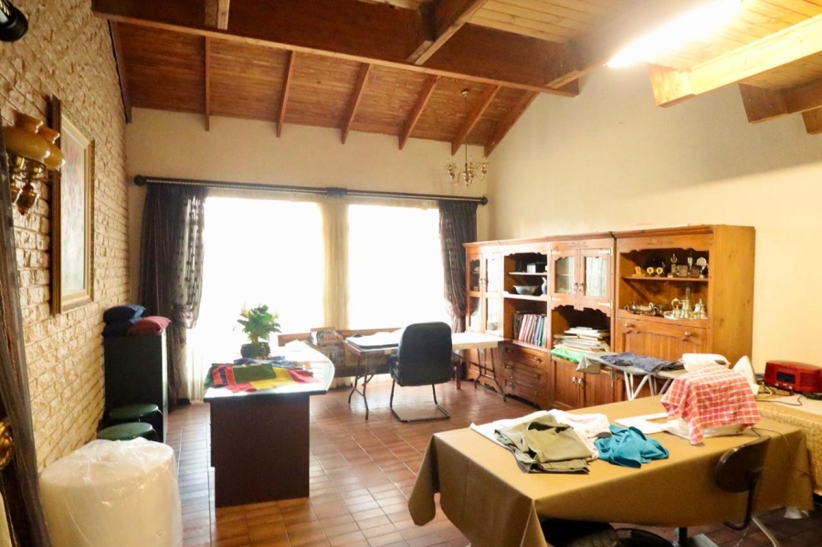 5 Bedroom Property for Sale in Bendor Limpopo
