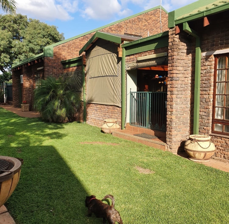 5 Bedroom Property for Sale in Bendor Limpopo
