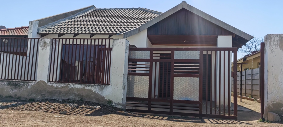 3 Bedroom Property for Sale in Westenburg Limpopo