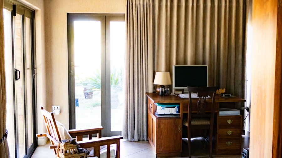 5 Bedroom Property for Sale in Modimolle Rural Limpopo