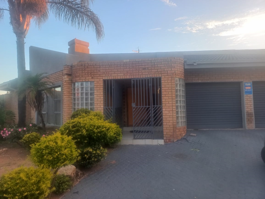 4 Bedroom Property for Sale in Nirvana Ext 1 Limpopo