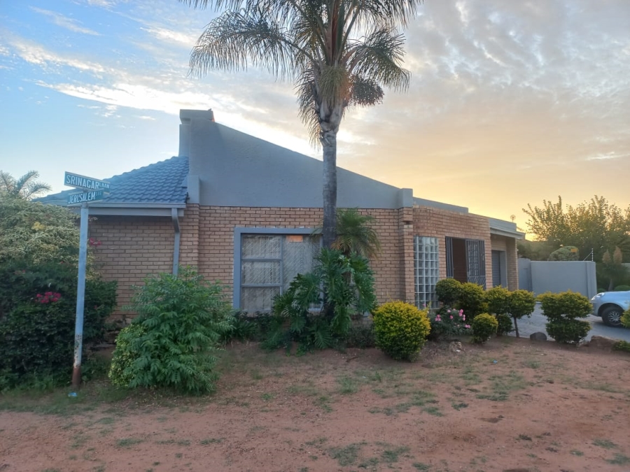 4 Bedroom Property for Sale in Nirvana Ext 1 Limpopo