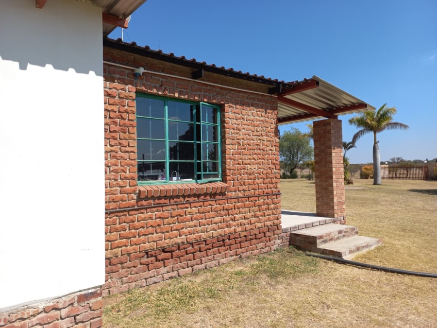 2 Bedroom Property for Sale in Leeukuil AH Limpopo