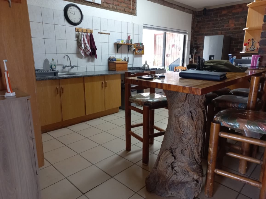 2 Bedroom Property for Sale in Leeukuil AH Limpopo