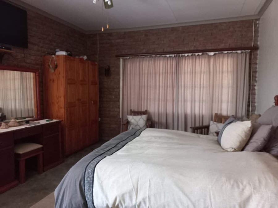 2 Bedroom Property for Sale in Leeukuil AH Limpopo