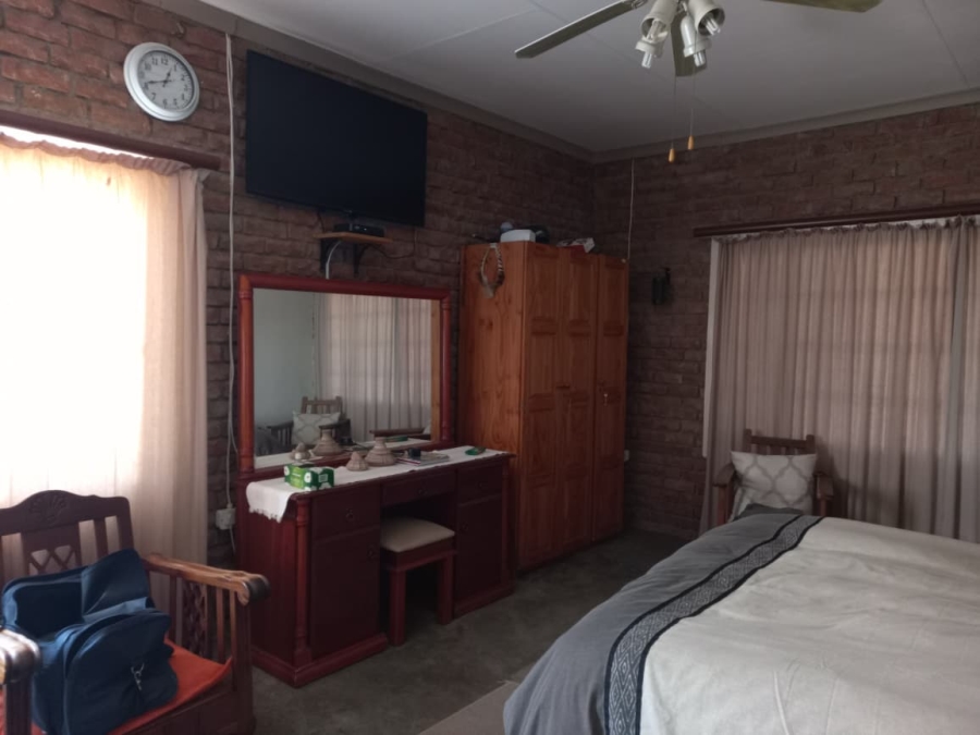 2 Bedroom Property for Sale in Leeukuil AH Limpopo