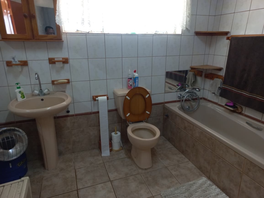 2 Bedroom Property for Sale in Leeukuil AH Limpopo