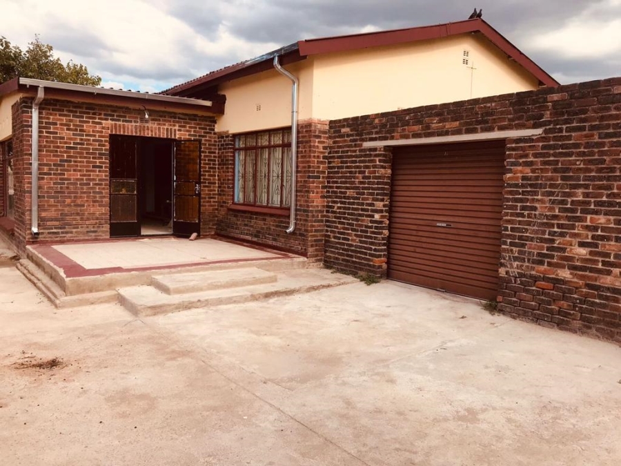 4 Bedroom Property for Sale in Seshego 9A Limpopo