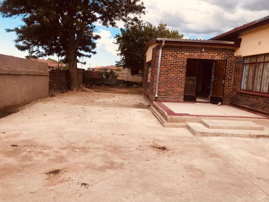 4 Bedroom Property for Sale in Seshego 9A Limpopo