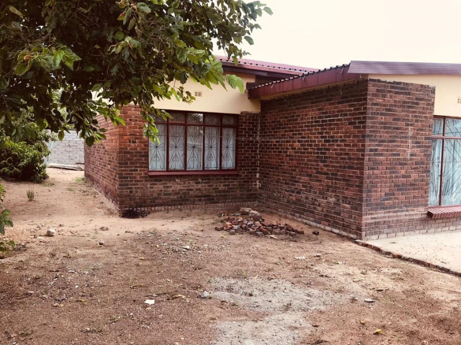 4 Bedroom Property for Sale in Seshego 9A Limpopo