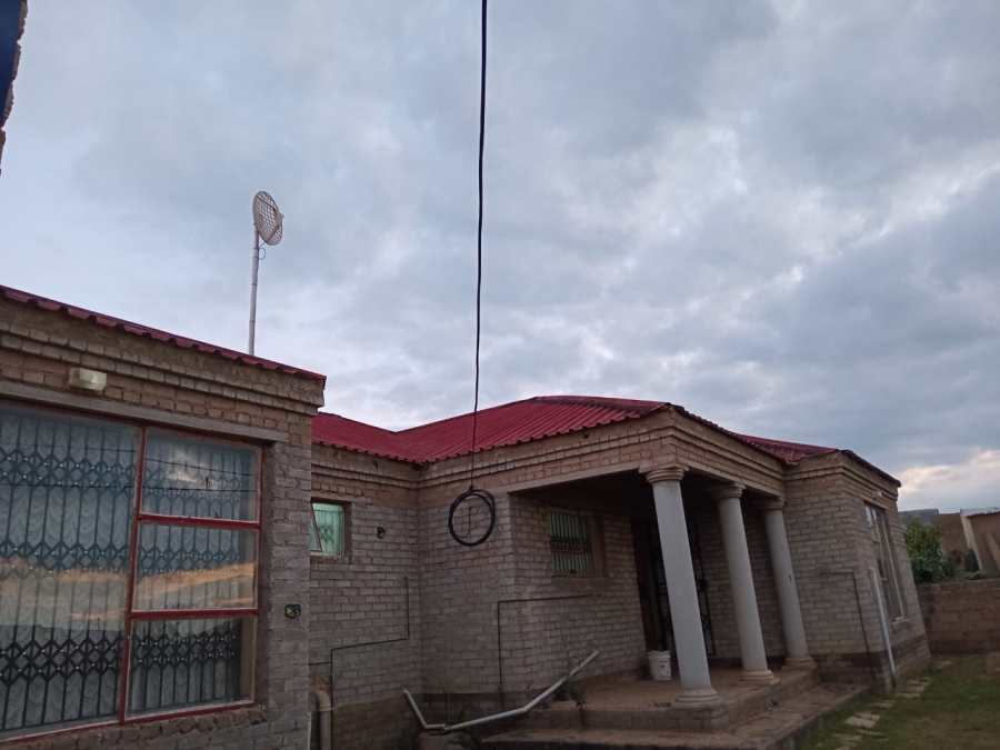 To Let 4 Bedroom Property for Rent in Mankweng Limpopo
