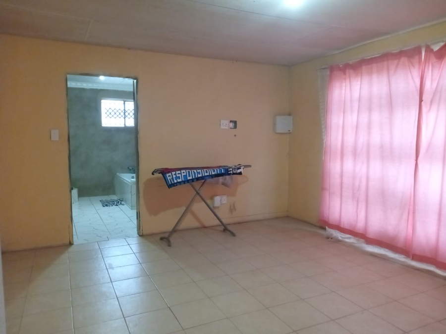 To Let 4 Bedroom Property for Rent in Mankweng Limpopo