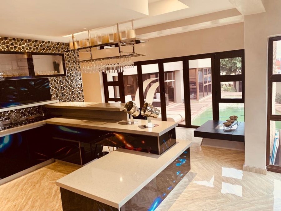 6 Bedroom Property for Sale in Woodhill Estate Limpopo