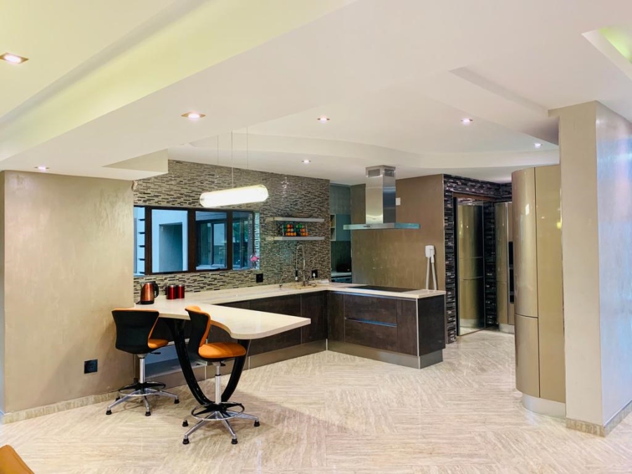 6 Bedroom Property for Sale in Woodhill Estate Limpopo