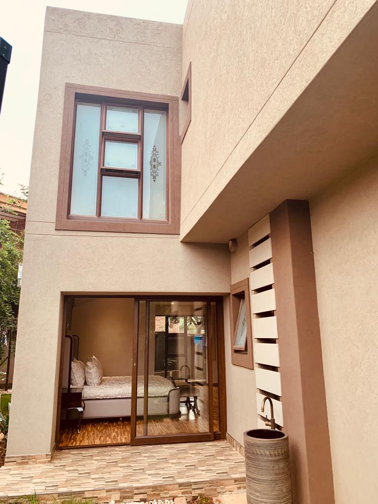 6 Bedroom Property for Sale in Woodhill Estate Limpopo