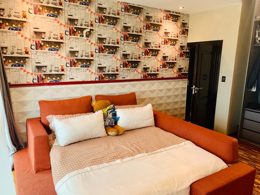 6 Bedroom Property for Sale in Woodhill Estate Limpopo