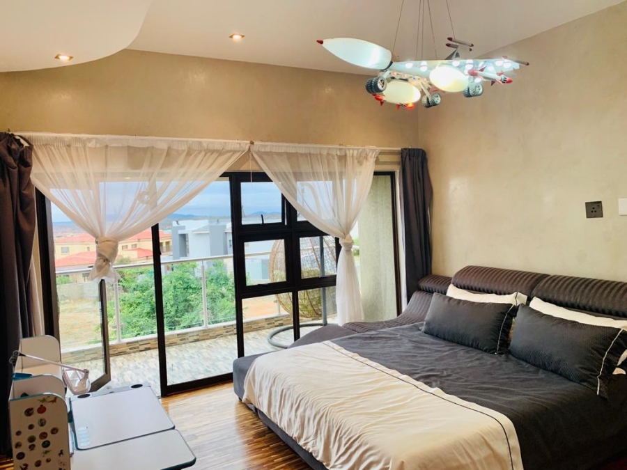 6 Bedroom Property for Sale in Woodhill Estate Limpopo