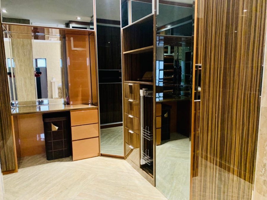 6 Bedroom Property for Sale in Woodhill Estate Limpopo
