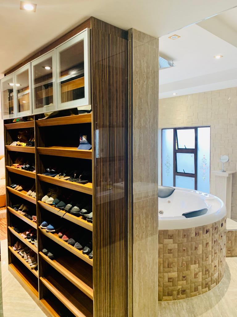 6 Bedroom Property for Sale in Woodhill Estate Limpopo