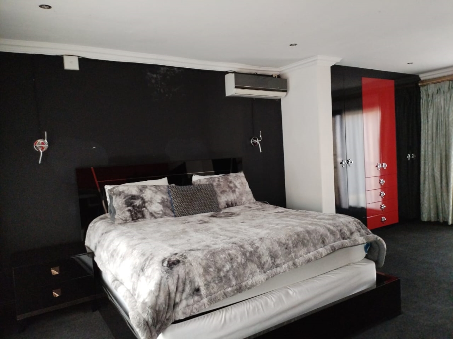 4 Bedroom Property for Sale in Woodhill Estate Limpopo