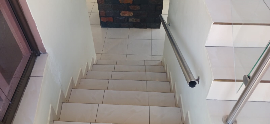 5 Bedroom Property for Sale in Thornhill Limpopo