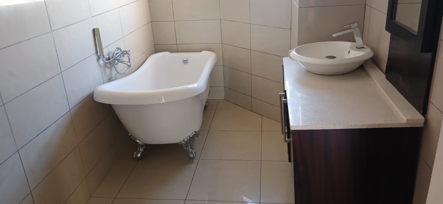 5 Bedroom Property for Sale in Thornhill Limpopo